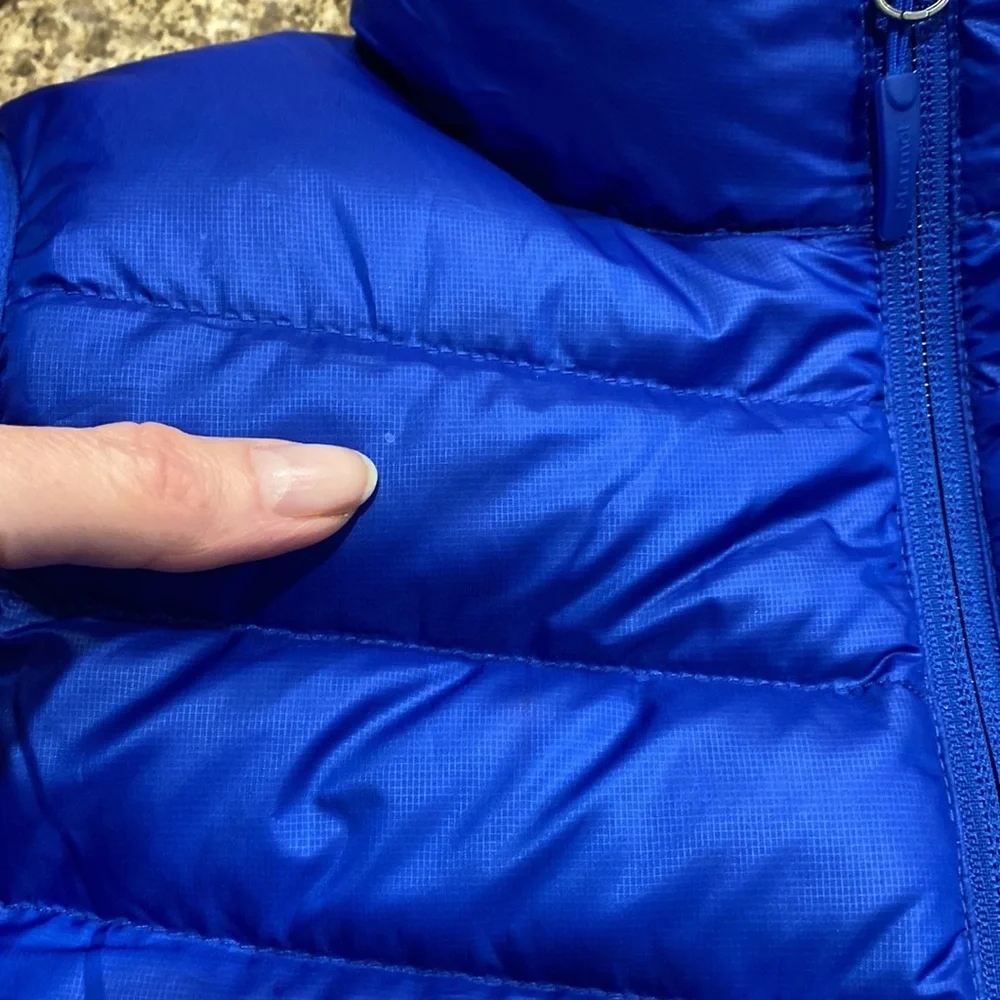 Marmot 700 Fill Duck Down Insulation Blue Puffy Puffer Vest XS - Picture 9 of 17